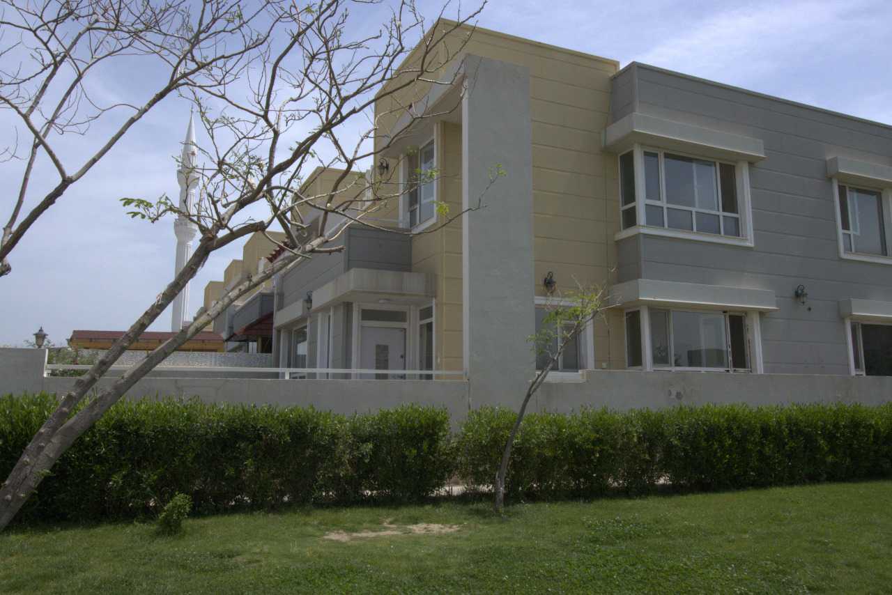 House for sale in Lana City